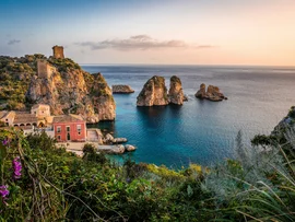 Posizione strategica: hotel sul mare a San Vito Lo Capo Posizione strategica: hotel sul mare a San Vito Lo Capo
